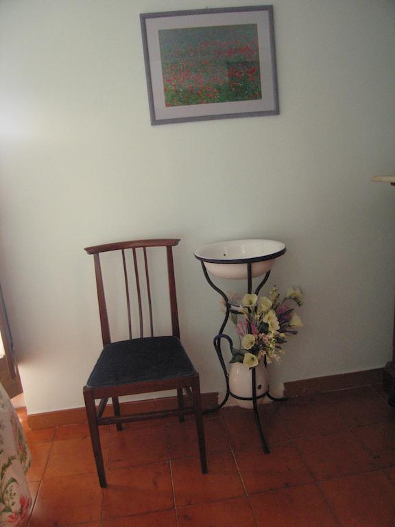 Il Sorriso Dei Monti Bed & Breakfast Orvinio Cameră foto