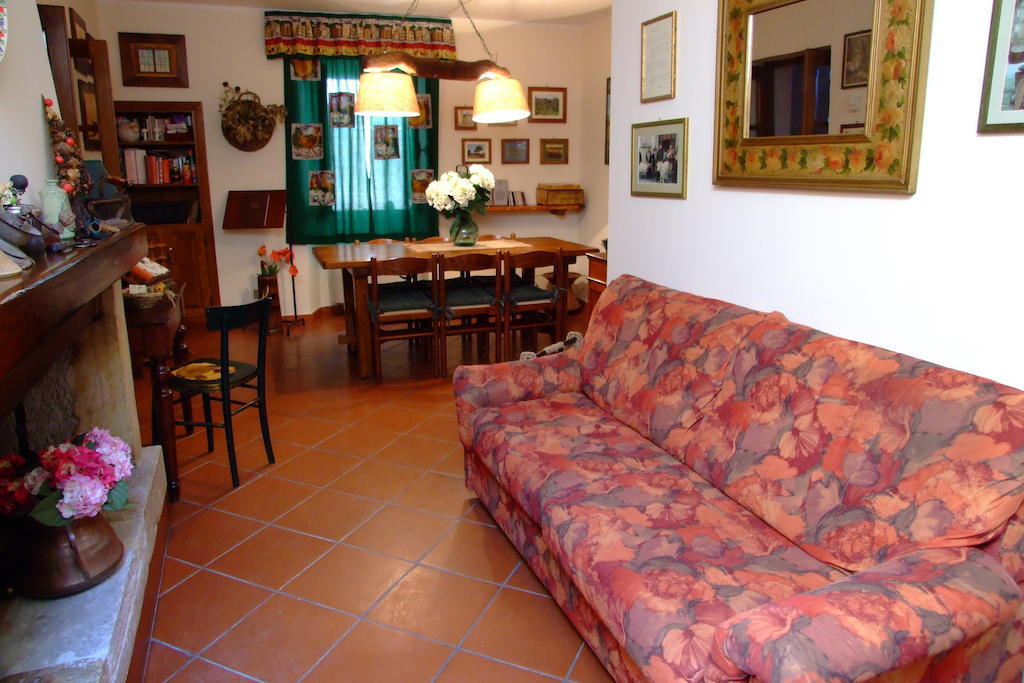 Il Sorriso Dei Monti Bed & Breakfast Orvinio Exterior foto