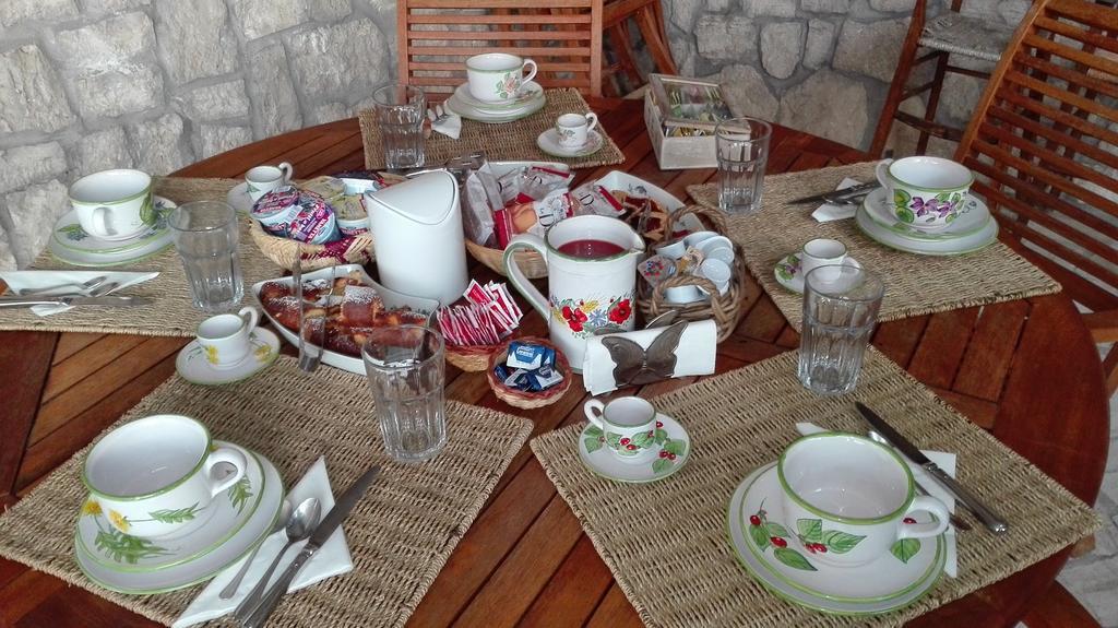 Il Sorriso Dei Monti Bed & Breakfast Orvinio Exterior foto